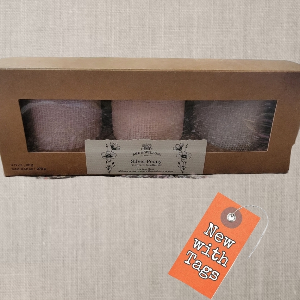 NWT/ Bee & Willow SILVER PEONY Soy Wax Blend Scented Candle Set